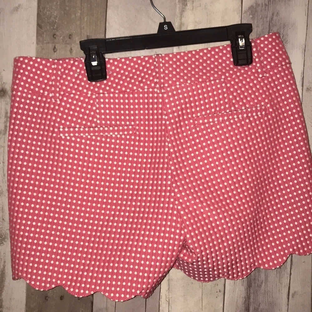 Ann Taylor Signature Coral Scalloped Dotted Shorts